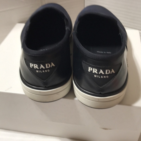 Prada navy blue/black nylon/leather slip on. EUC - Picture 4 of 9